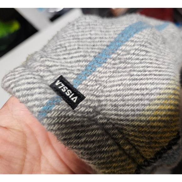 VISSLA Descanso hooded popover. M. REI. Outdoor. Hippie. Grunge. Relaxing Lounge - Picture 6 of 10